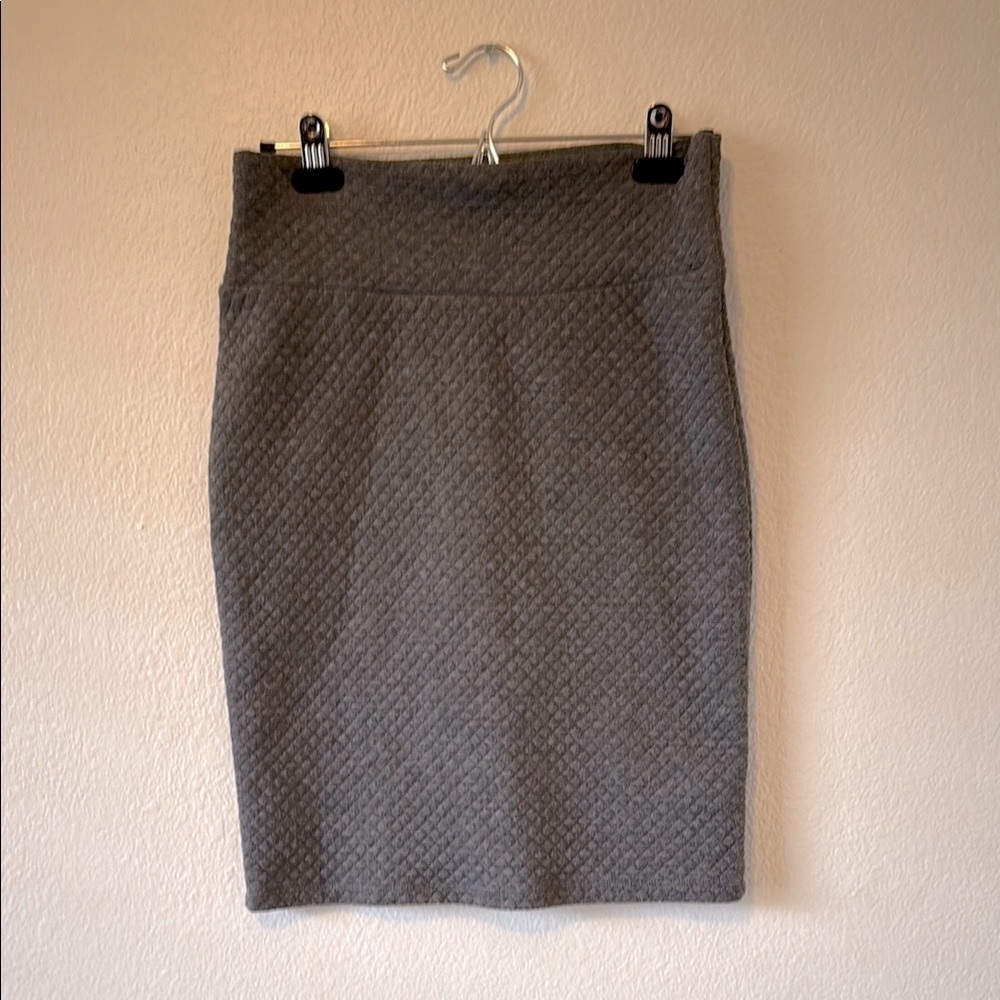 LuLaRoe Grey quilted pencil skirt